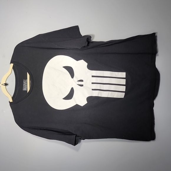 Marvel Punisher Black Logo Character T-Shirt - Picture 1 of 7